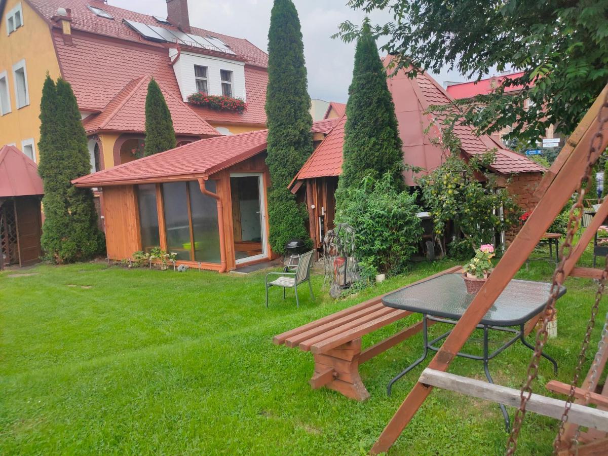 Gosciniec Iwona Hotel Glucholazy ภายนอก รูปภาพ